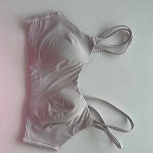 Lululemon cloud size 6 bra light pink